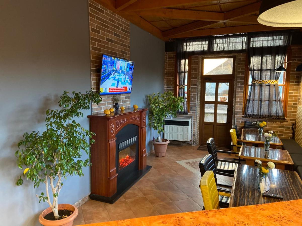 Fkoka Bed and Breakfast Berehove  Buitenkant foto